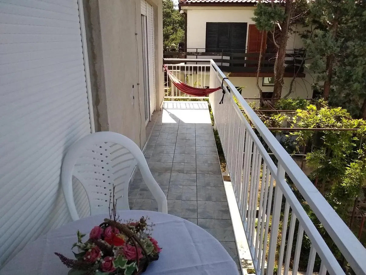 Apartment App Zeljka, 200M Beach Novi Vinodolski