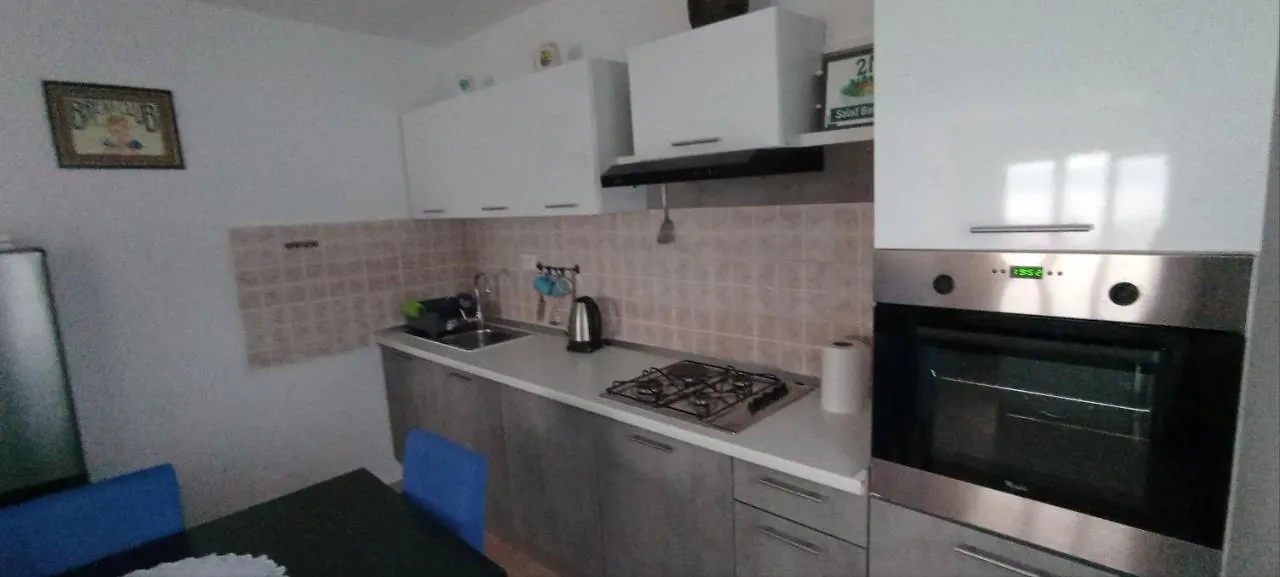 Apartment App Zeljka, 200M Beach Novi Vinodolski