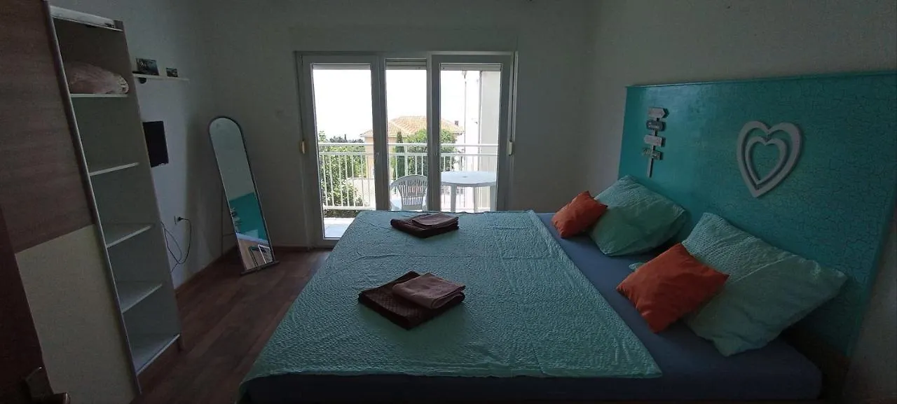App Zeljka, 200M Beach Novi Vinodolski Apartment