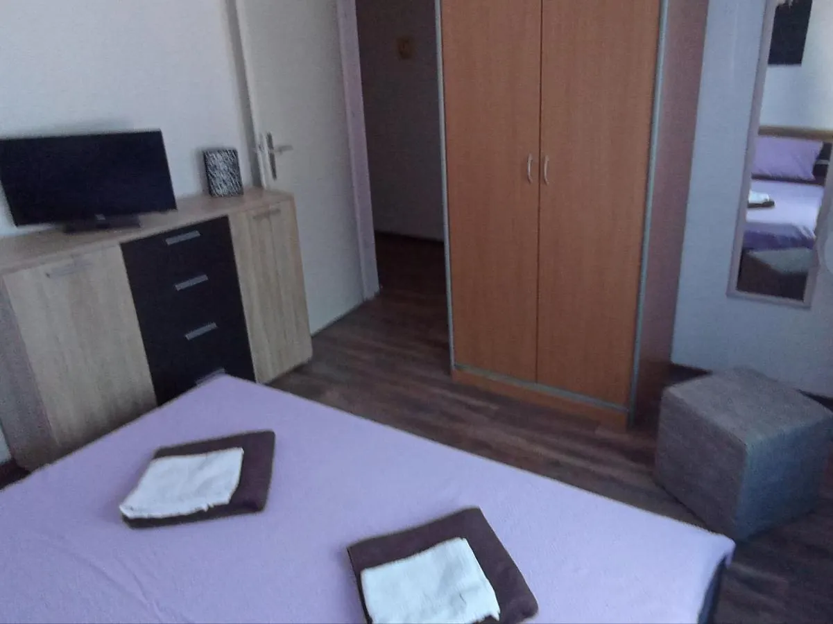 Apartment App Zeljka, 200M Beach Novi Vinodolski